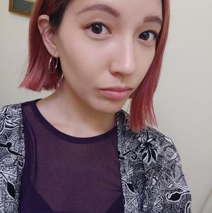 Meet your Posher, Monique